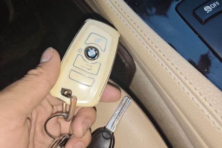 Used BMW 5 Series 2012 523Li Luxury Model Vehicle Key