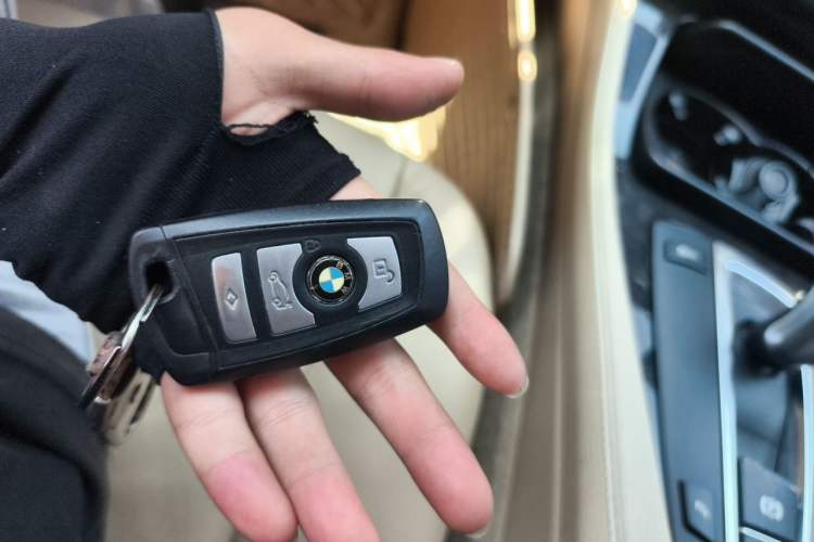 Used BMW 5 Series 2012 523Li Leading Model Vehicle Key
