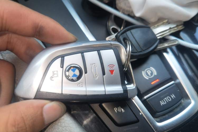 Used BMW 5 Series 2012 523Li Leading Model Vehicle Key