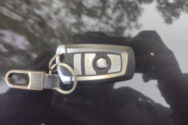 Used BMW 5 Series 2012 535Li Luxury Model Vehicle Key