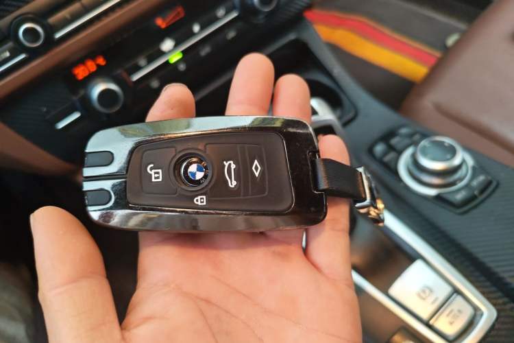 Used BMW 5 Series 2012 520i Elegant Edition Vehicle Key