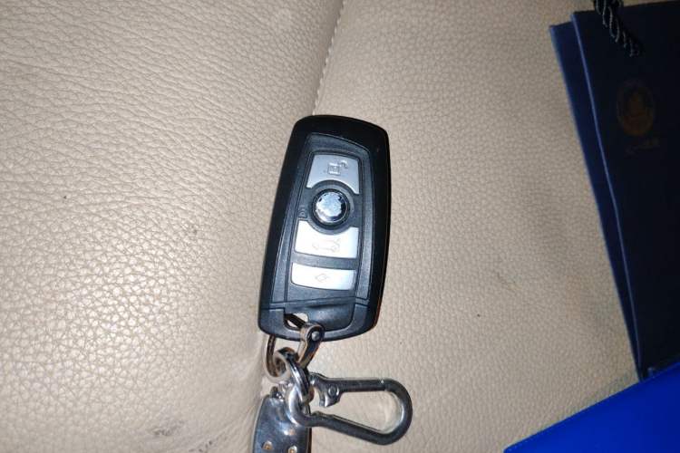Used BMW 5 Series 2012 523Li Luxury Model Vehicle Key
