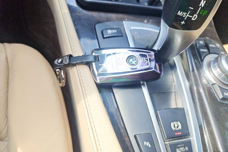 Used BMW 5 Series 2012 523Li Luxury Model Vehicle Key