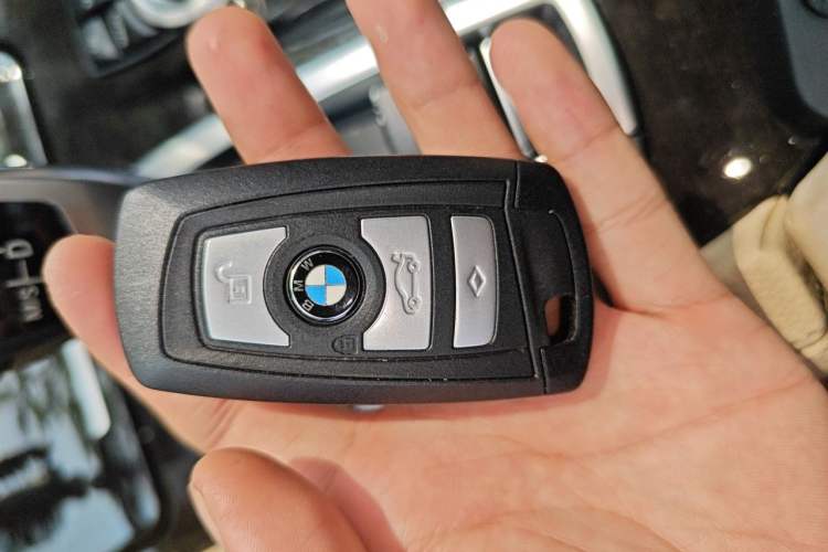 Used BMW 5 Series 2012 530Li Leading Model Vehicle Key