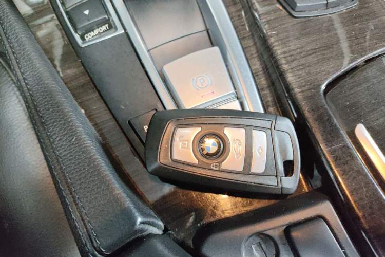 Used BMW 5 Series 2012 530Li Luxury Model Vehicle Key