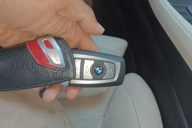 Used BMW 5 Series 2012 535Li Executive Edition Vehicle Key