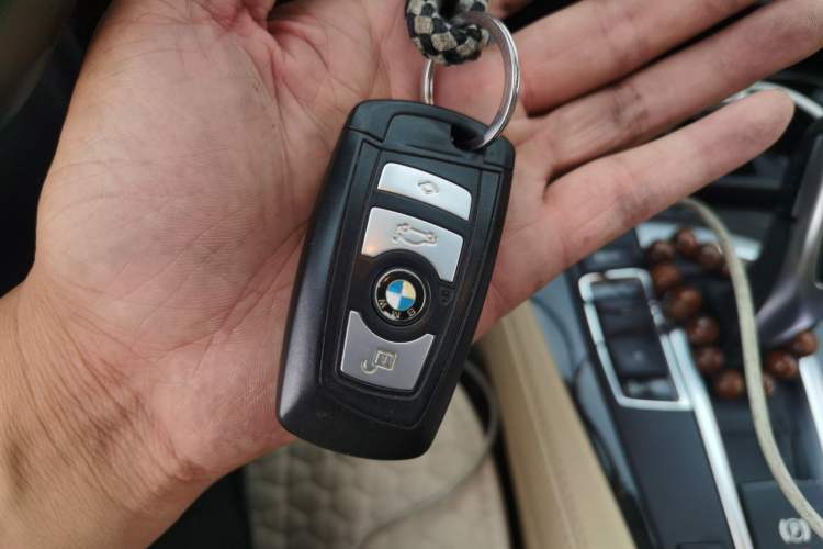 Used BMW 5 Series 2012 535Li Leading Model Vehicle Key