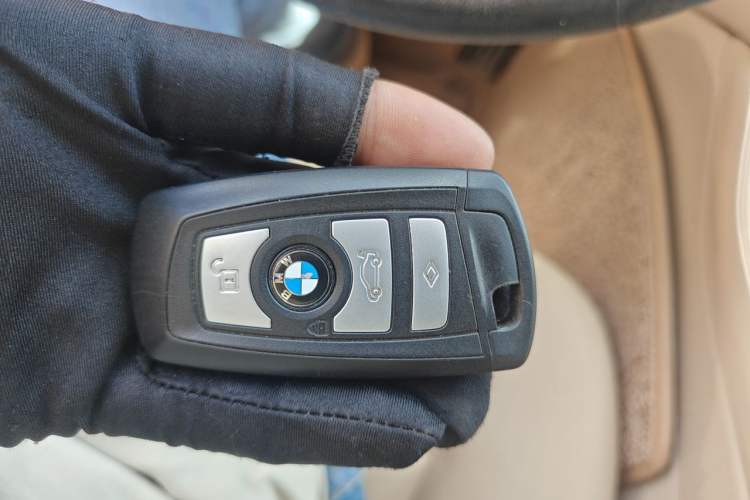 Used BMW 5 Series 2012 523Li Luxury Model Vehicle Key