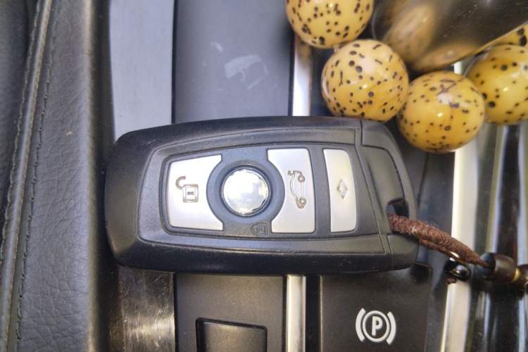 Used BMW 5 Series 2012 523Li Leading Model Vehicle Key