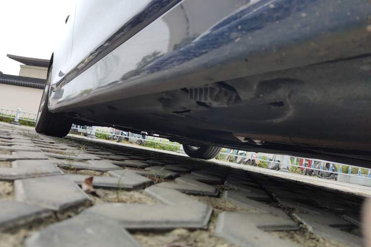 Used BMW 5 Series 2012 530i Sport Touring Chassis Front Right