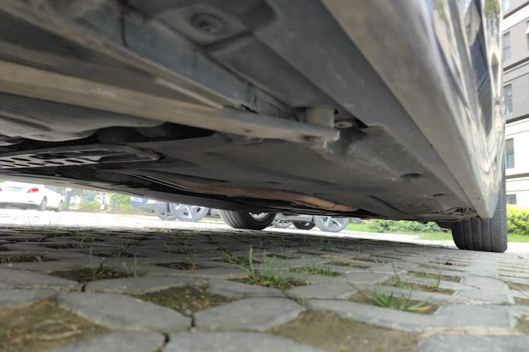 Used BMW 5 Series 2012 530i Sport Touring Chassis Rear Right