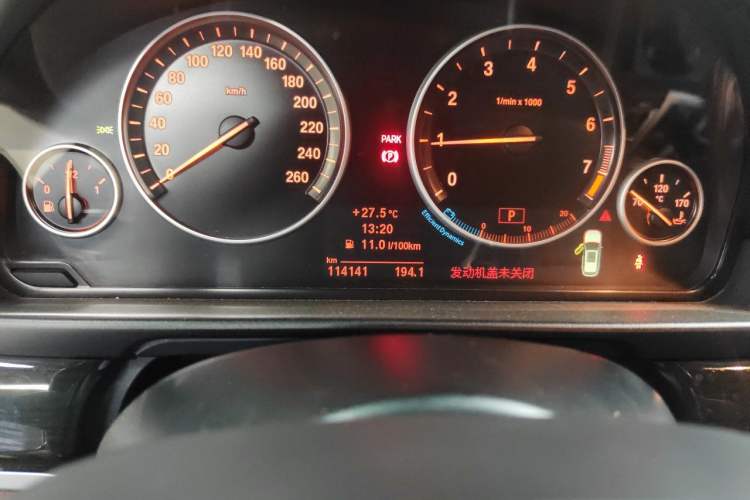 Used BMW 5 Series 2012 530i Sport Touring Odometer Close Up