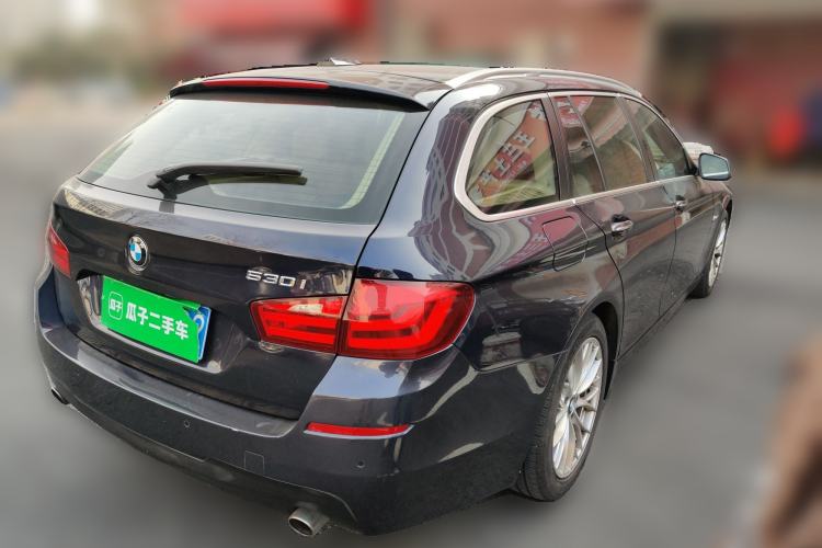 Used BMW 5 Series 2012 530i Sport Touring Rear Right 45 Deg