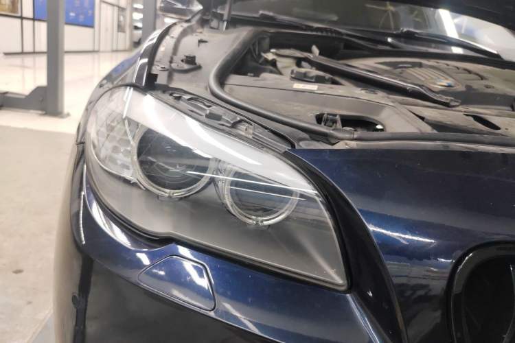 Used BMW 5 Series 2012 530i Sport Touring Right Front Headlight