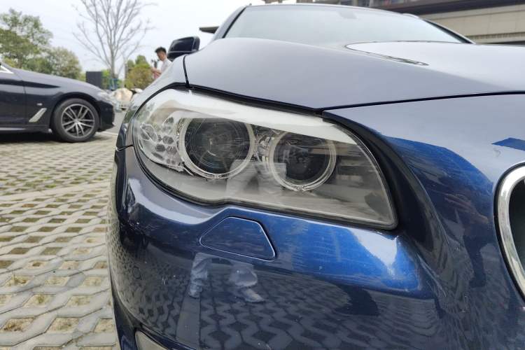 Used BMW 5 Series 2012 530i Sport Touring Right Front Headlight