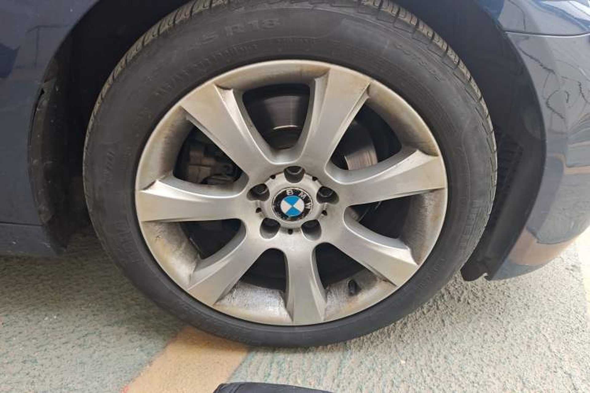 Used BMW 5 Series 2012 530i Sport Touring Right Front Wheel Hub