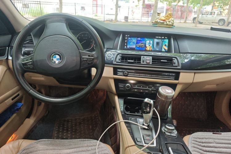 Used BMW 5 Series 2012 520Li Elegant Edition Center Console
