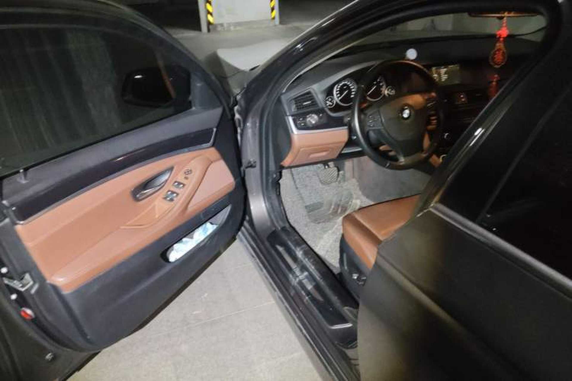 Used BMW 5 Series 2012 520i Elegant Edition Driver Seat