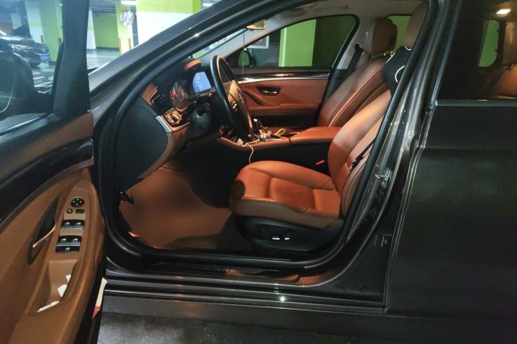 Used BMW 5 Series 2012 530i Sport Touring Driver Seat