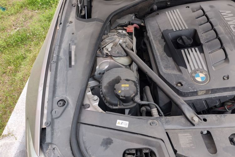 Used BMW 5 Series 2012 523Li Luxury Model Engine Bay Right