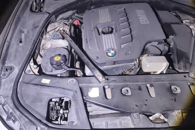 Used BMW 5 Series 2012 530Li Luxury Model Engine Bay Right