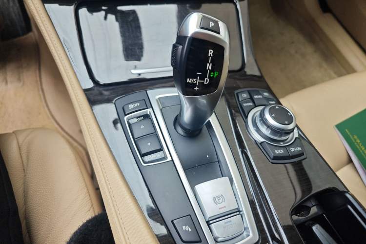Used BMW 5 Series 2012 530Li Leading Model Gear Lever