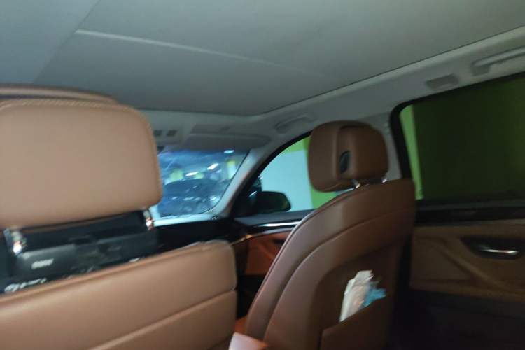 Used BMW 5 Series 2012 530i Sport Touring Headliner