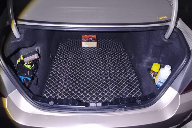 Used BMW 5 Series 2012 530Li Luxury Model Trunk