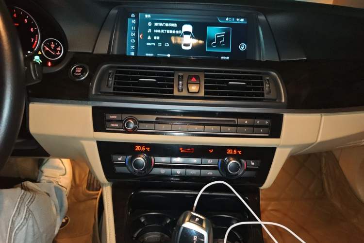 Used BMW 5 Series 2012 523Li Leading Model Audio And AC Panel