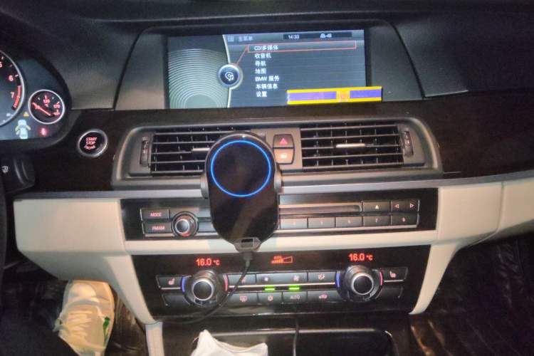 Used BMW 5 Series 2012 523Li Luxury Model Audio And AC Panel