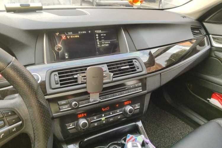 Used BMW 5 Series 2012 523Li Luxury Model Audio And AC Panel