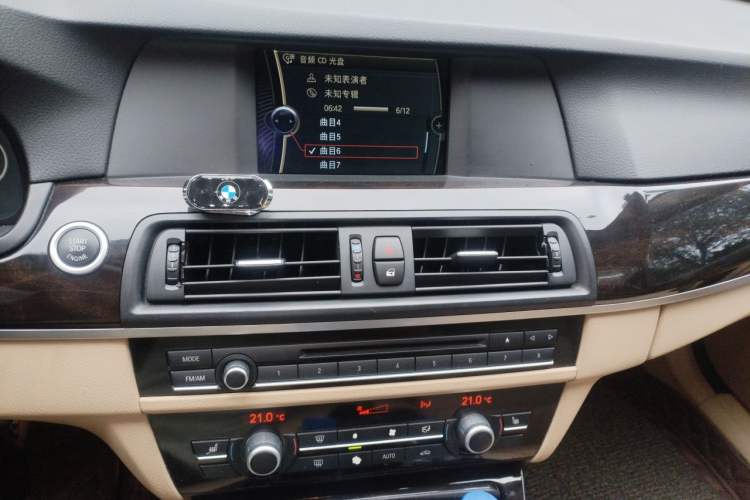 Used BMW 5 Series 2012 523Li Leading Model Audio And AC Panel