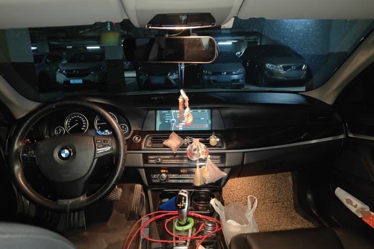 Used BMW 5 Series 2012 523Li Luxury Model Center Console