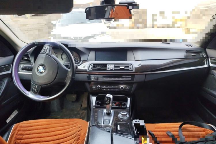 Used BMW 5 Series 2012 523Li Luxury Model Center Console