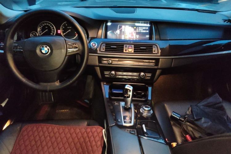 Used BMW 5 Series 2012 520Li Elegant Edition Center Console