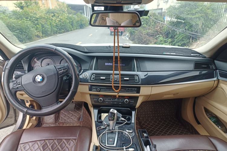 Used BMW 5 Series 2012 520Li Elegant Edition Center Console