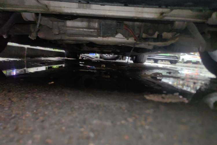 Used BMW 5 Series 2012 530i Sport Touring Chassis Front