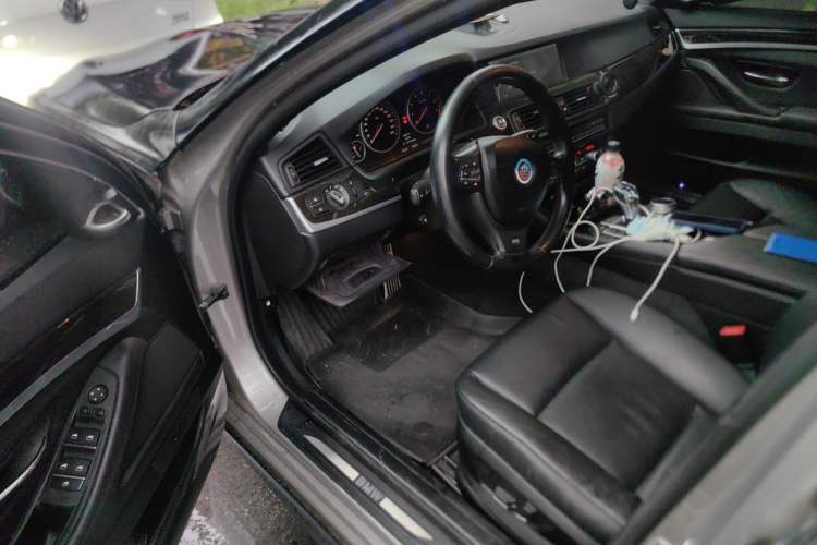 Used BMW 5 Series 2012 530i Sport Touring Driver Seat