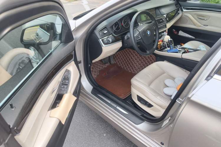 Used BMW 5 Series 2012 523Li Luxury Model Driver Seat