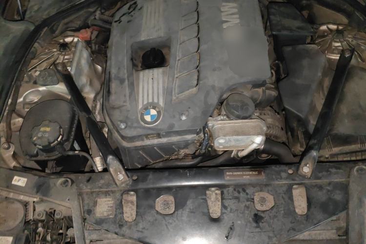 Used BMW 5 Series 2012 520Li Elegant Edition Engine Bay