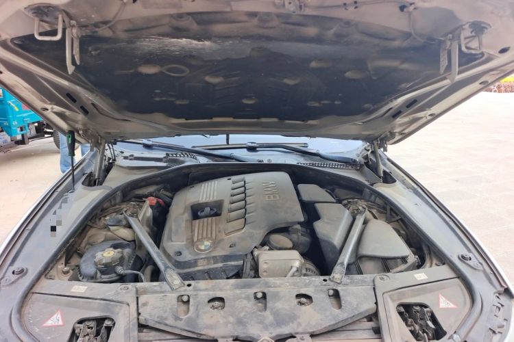 Used BMW 5 Series 2012 530Li Leading Model Engine Bay