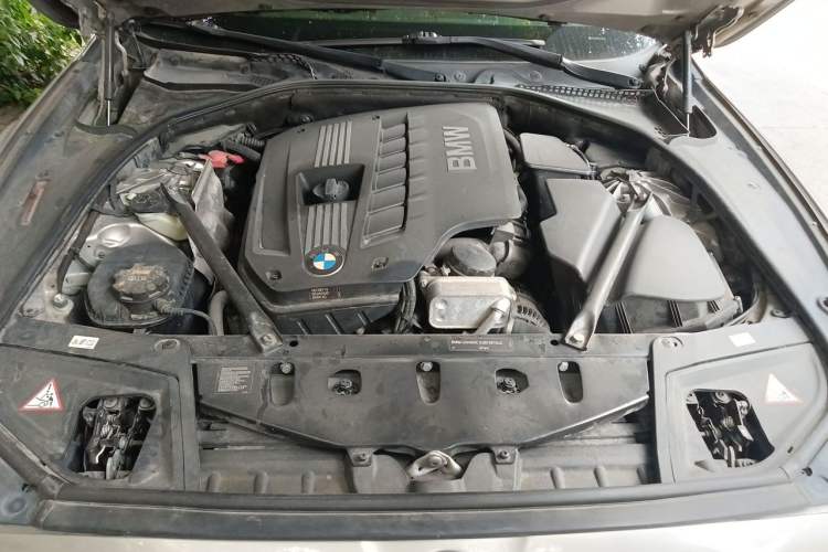 Used BMW 5 Series 2012 523Li Luxury Model Engine Bay