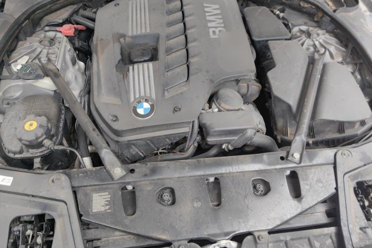 Used BMW 5 Series 2012 530i Sport Touring Engine Bay