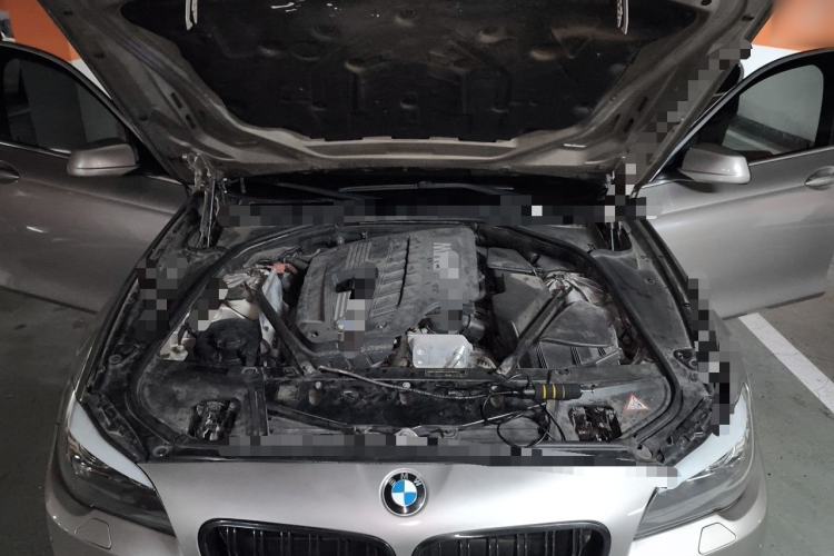 Used BMW 5 Series 2012 523Li Leading Model Engine Bay