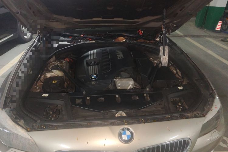 Used BMW 5 Series 2012 520Li Elegant Edition Engine Bay