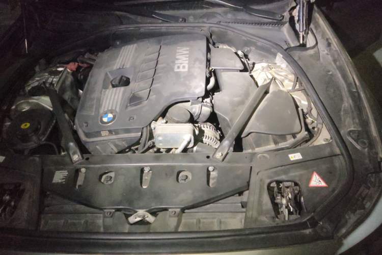 Used BMW 5 Series 2012 523Li Luxury Model Engine Bay Left