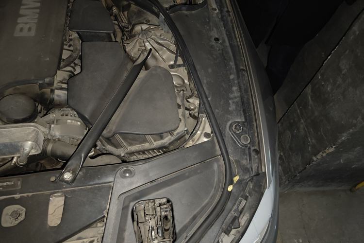 Used BMW 5 Series 2012 523Li Luxury Model Engine Bay Left