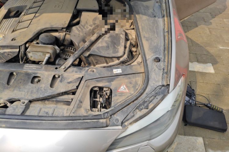 Used BMW 5 Series 2012 523Li Luxury Model Engine Bay Left