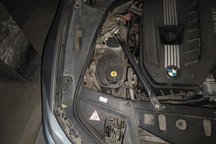 Used BMW 5 Series 2012 523Li Luxury Model Engine Bay Right