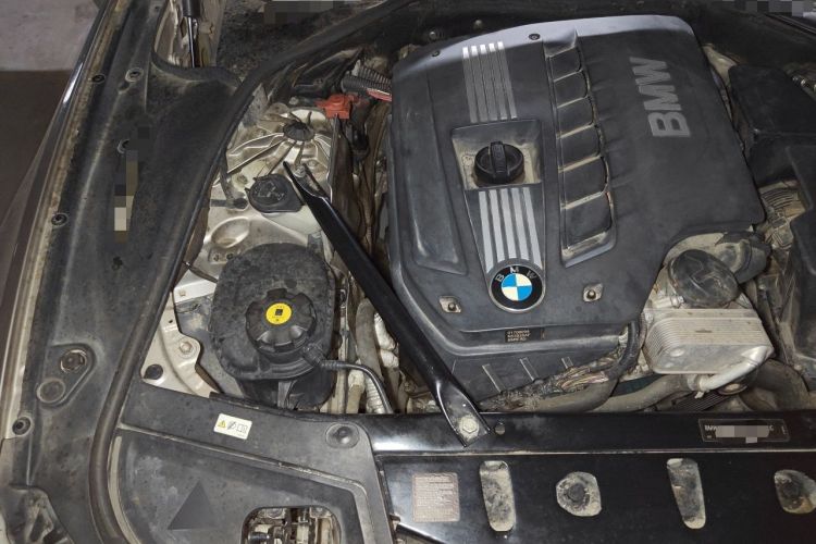 Used BMW 5 Series 2012 523Li Leading Model Engine Bay Right